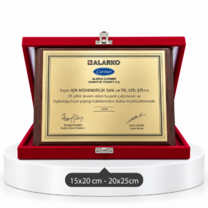 2004 PLAKET